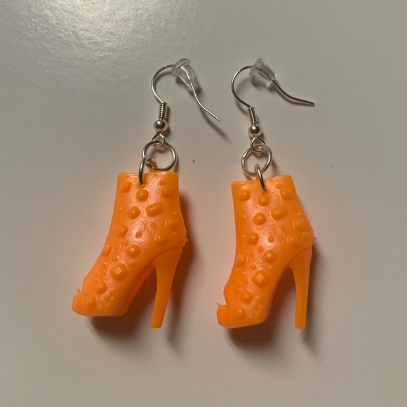 Shoe Dangle Earrings! - Picture 1 of 3